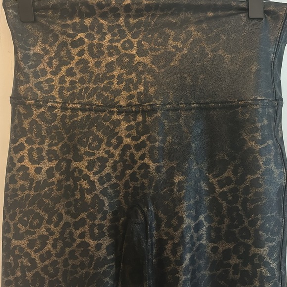 Spanx leopard print metallic legging - Picture 3 of 6